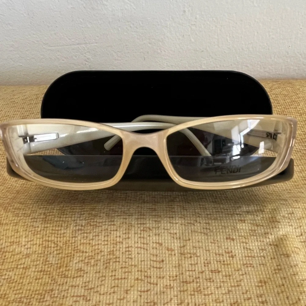 FENDI Readers Opague Cream Framed Sparkling Fendi Logo BNWOT